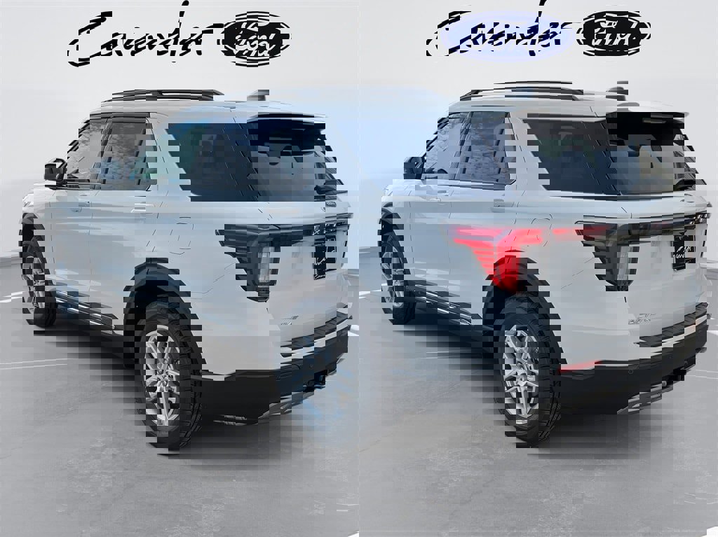 New 2025 Ford Explorer Active w/ Active Comfort Package image 8