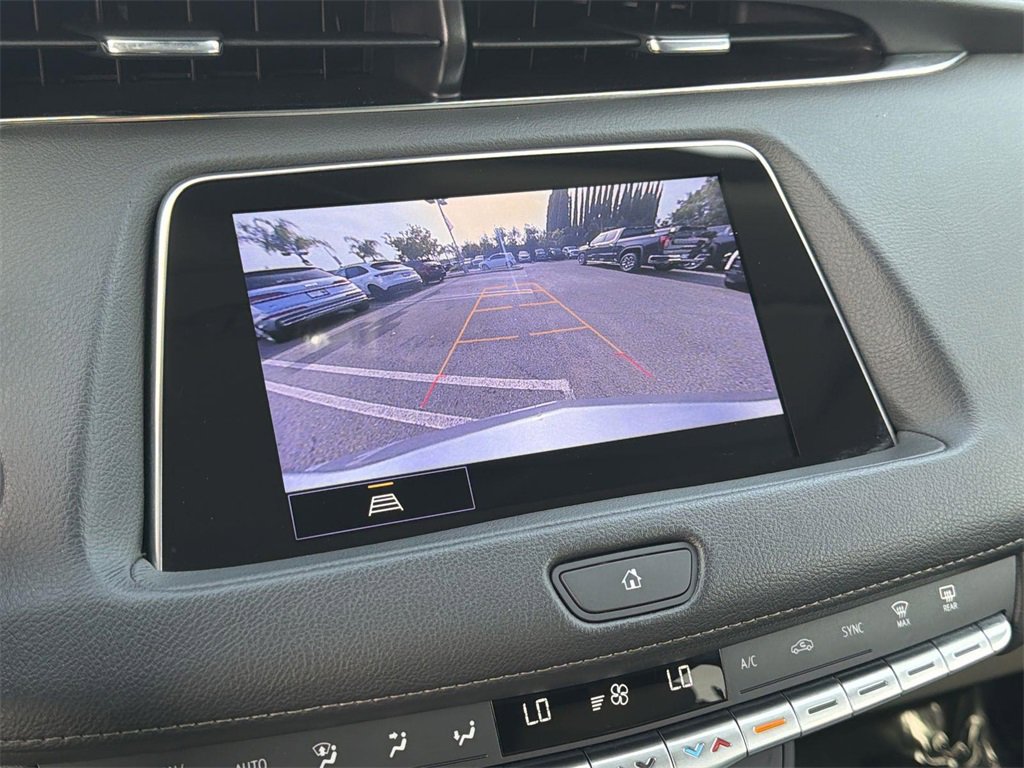 Certified 2023 Cadillac XT4 Premium Luxury image 13