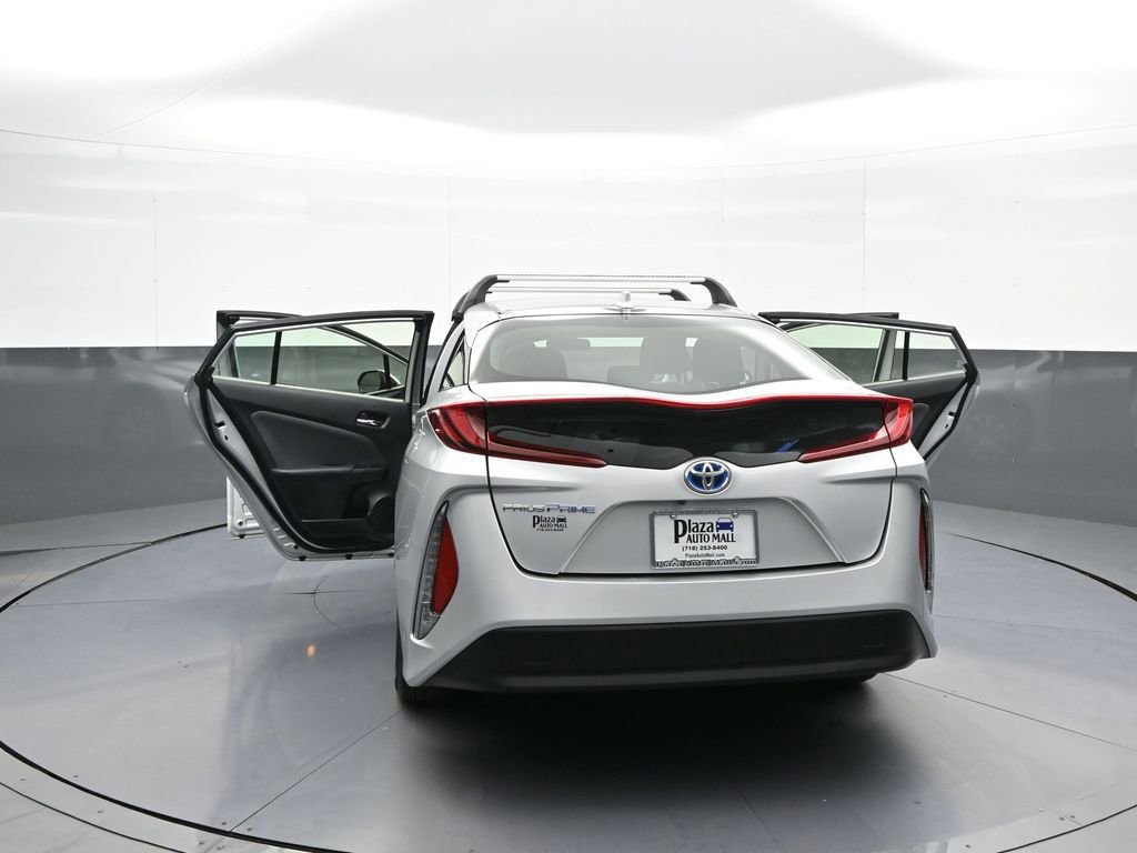 Used 2022 Toyota Prius Prime LE FWD image 47