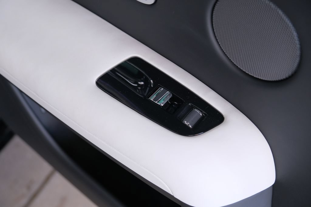 Used 2027 Rolls-Royce Ghost AWD/4WD image 19