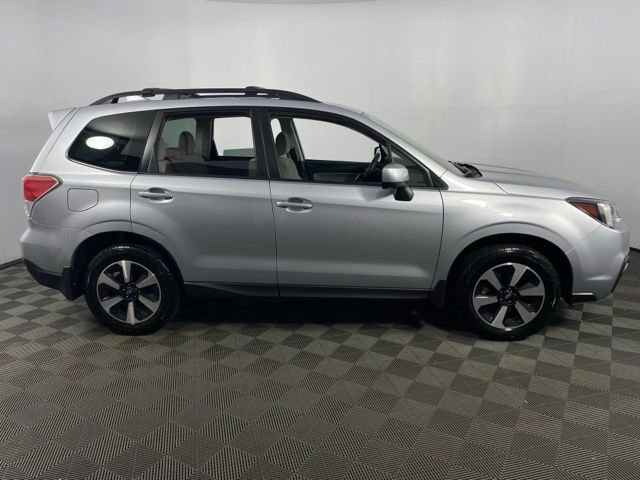 Used 2018 Subaru Forester 2.5i Premium w/ Protection Package #1A AWD/4WD image 11