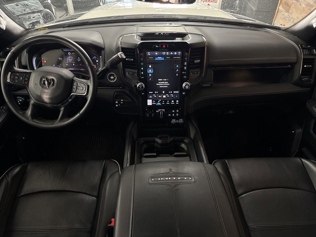 Used 2024 RAM 2500 Limited AWD/4WD image 2