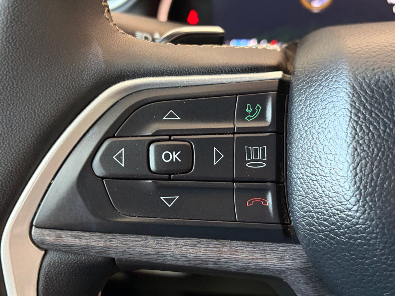 Used 2024 Jeep Grand Cherokee Limited 4xe AWD/4WD image 32