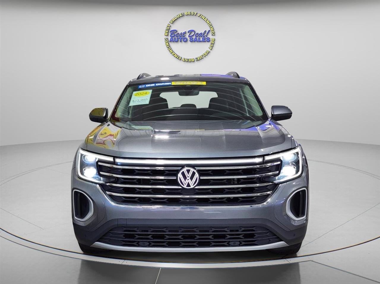 Used 2024 Volkswagen Atlas SE AWD/4WD image 9