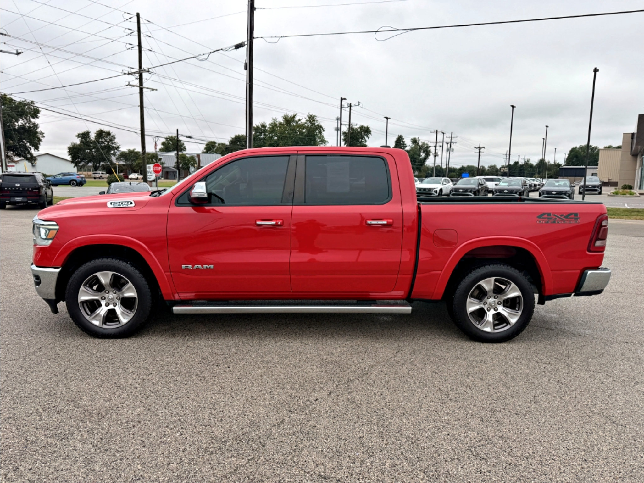 Used 2020 RAM 1500 Laramie AWD/4WD image 9