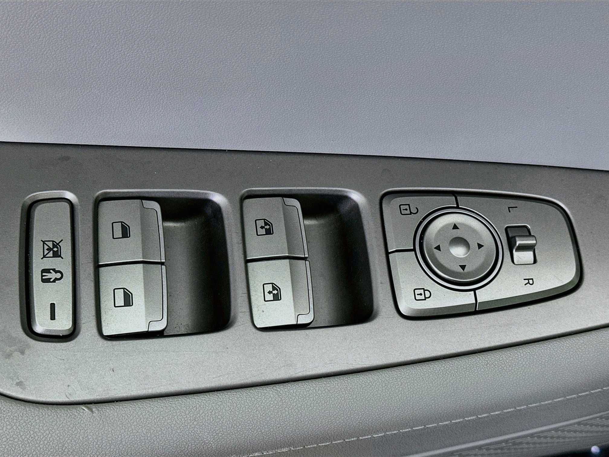 Used 2025 Hyundai Palisade SEL AWD/4WD image 15