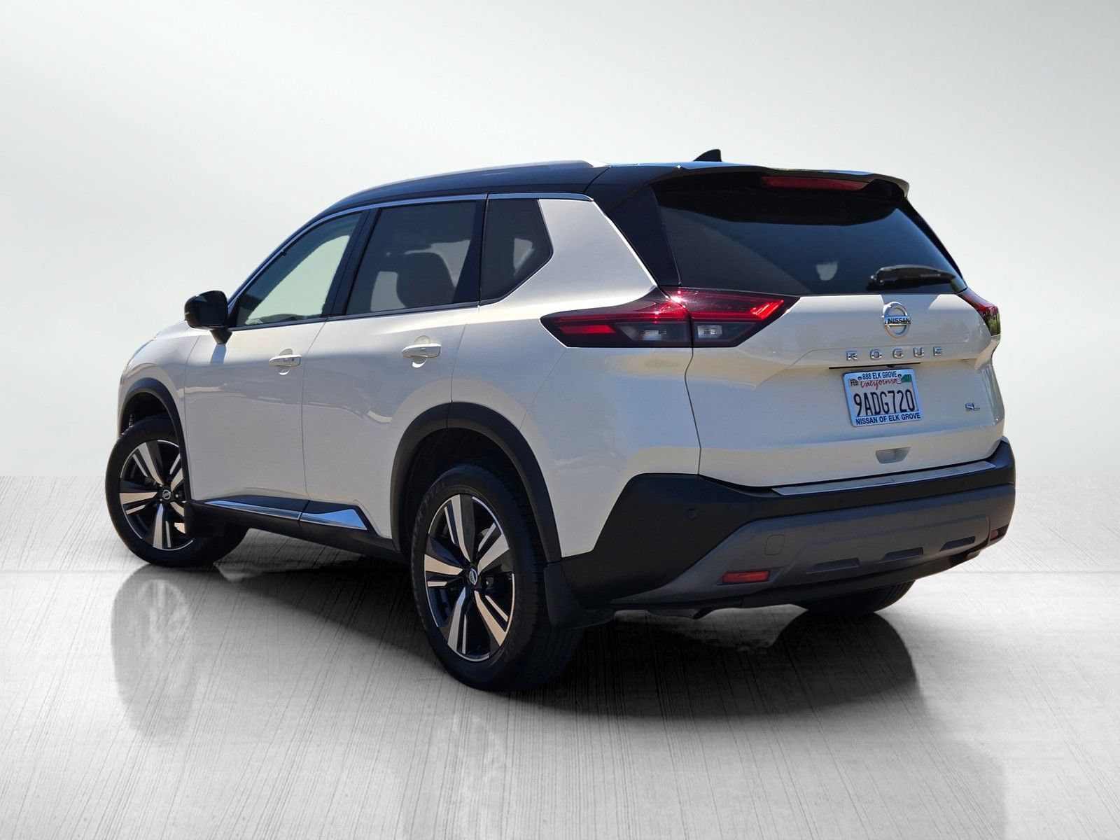 Used 2021 Nissan Rogue SL FWD image 9
