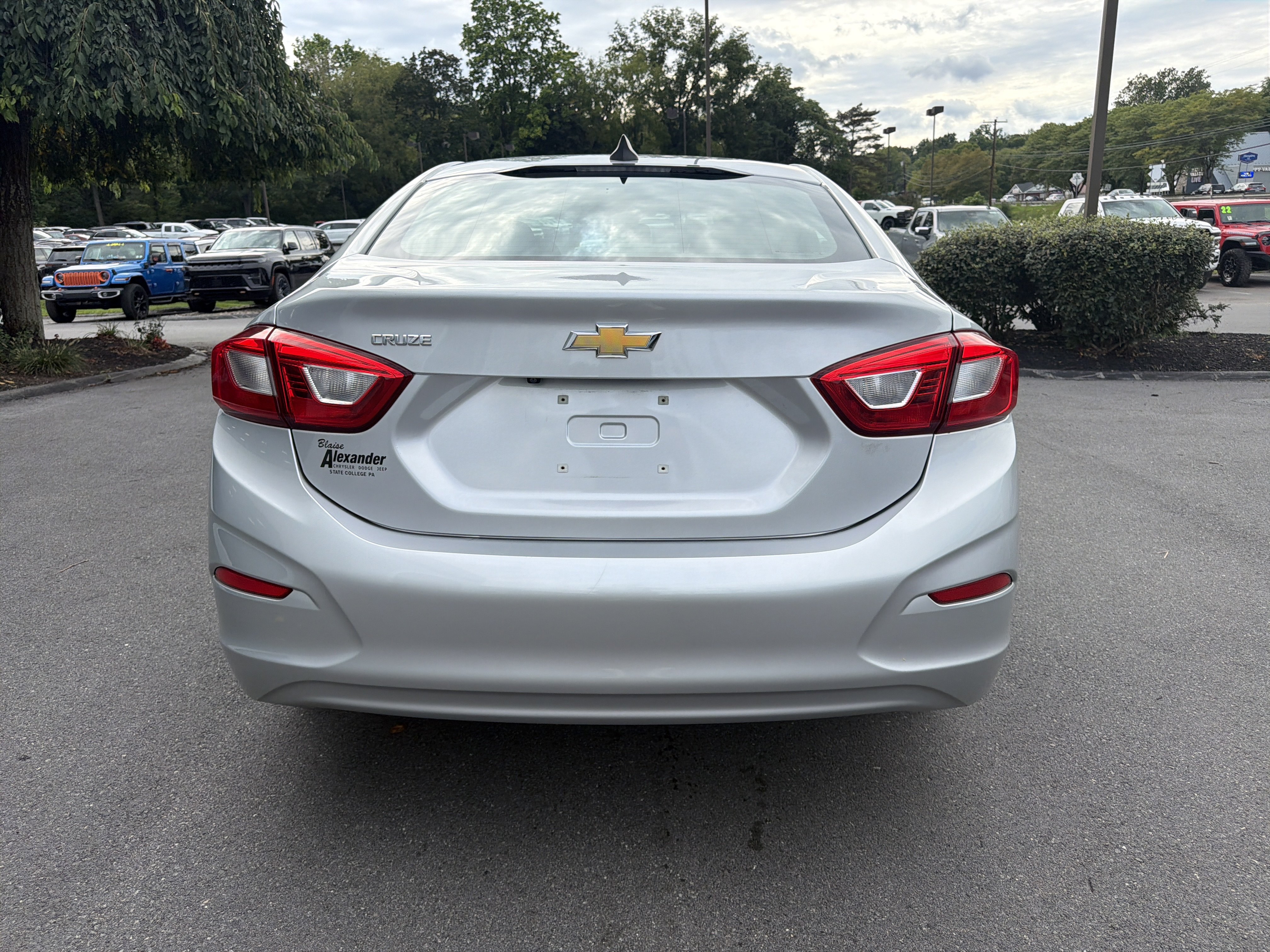 Used 2019 Chevrolet Cruze LS FWD video 4