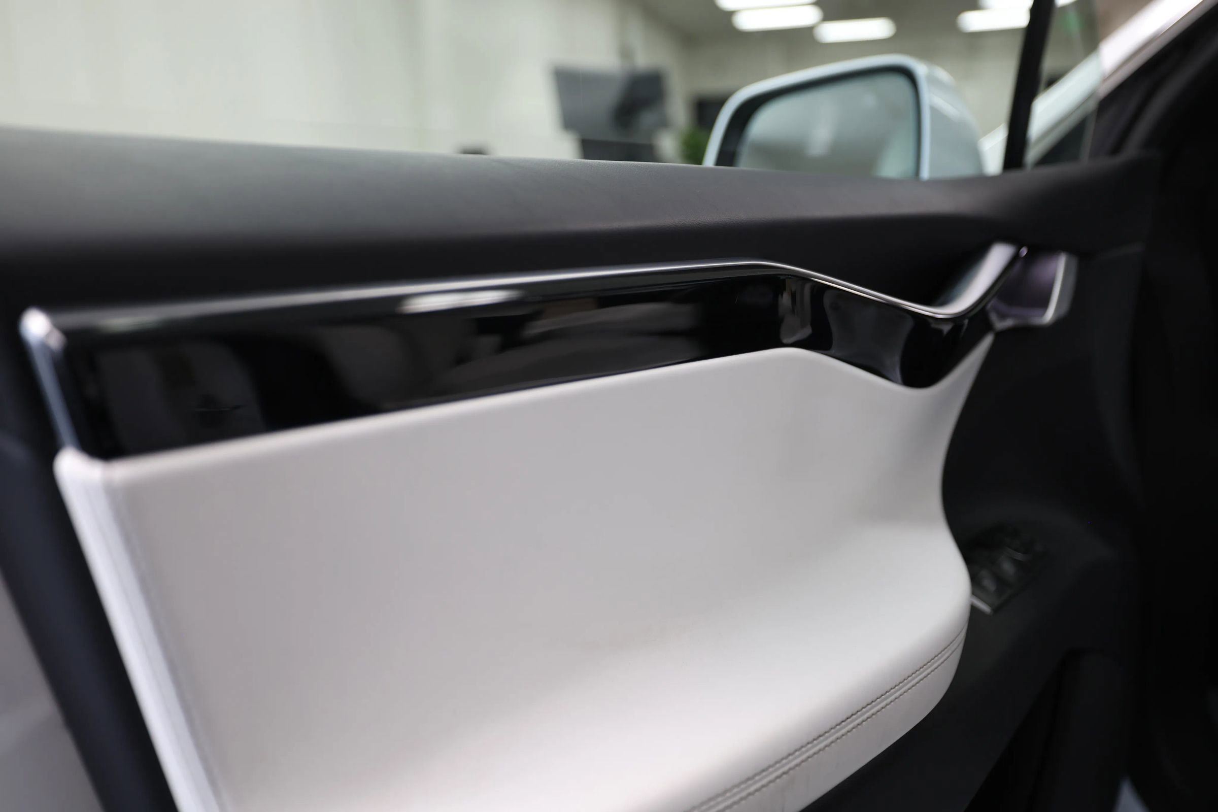 Used 2017 Tesla Model X 75D AWD/4WD image 24