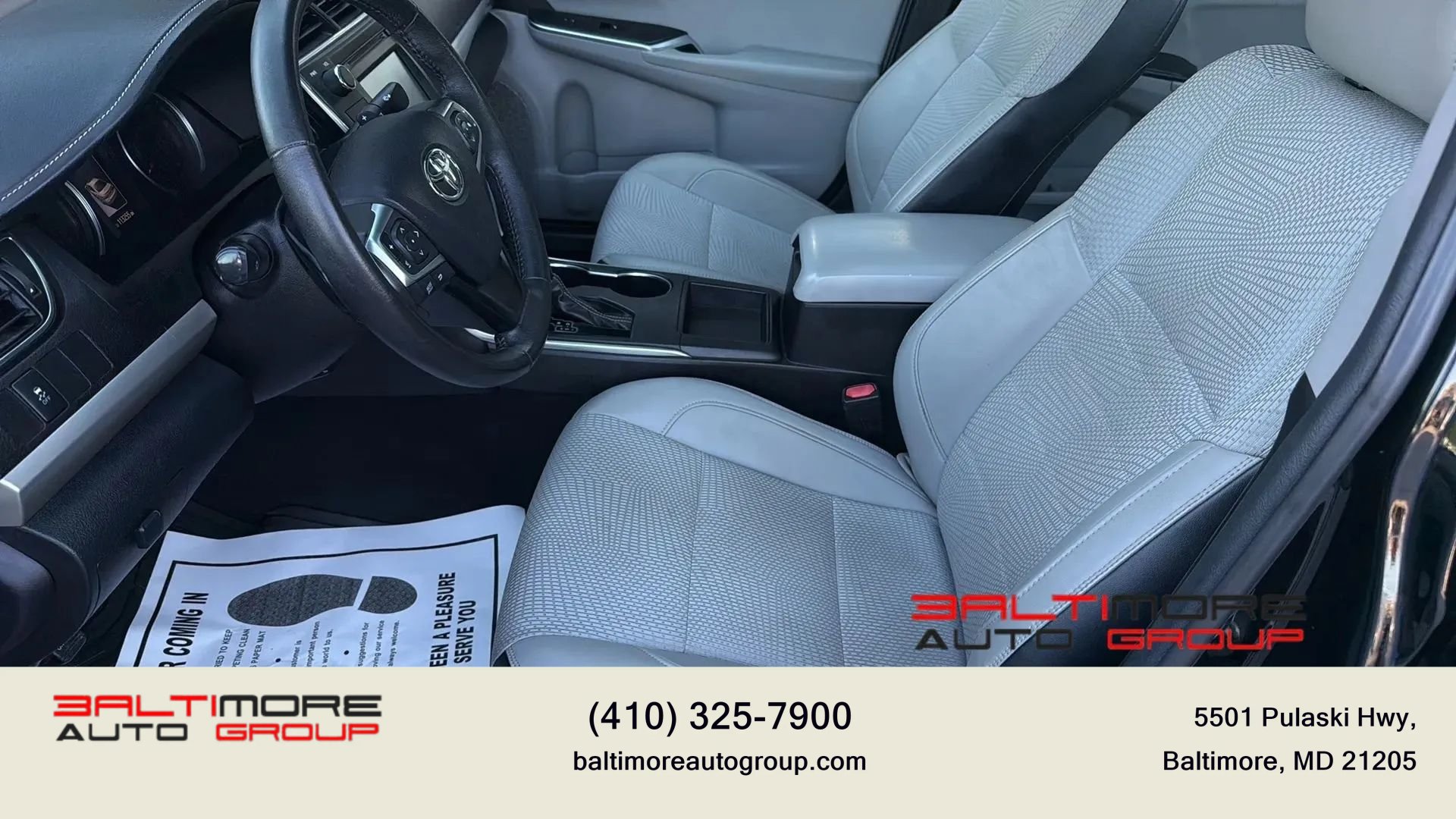 Used 2017 Toyota Camry SE w/ Moonroof Package FWD image 26