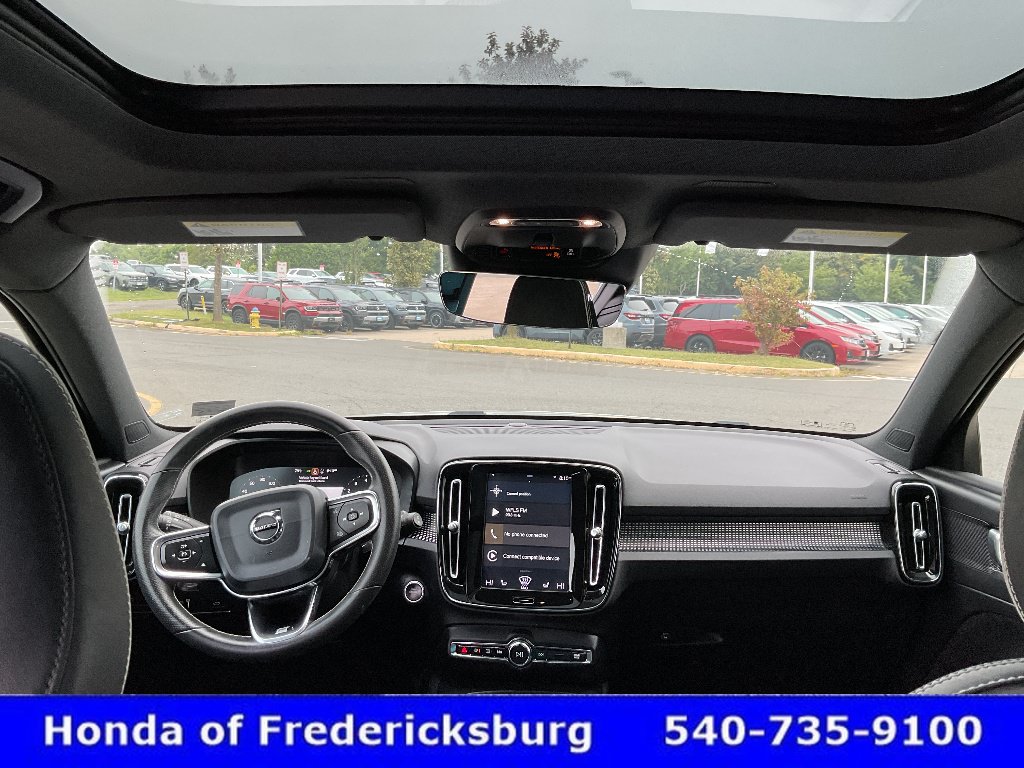 Used 2020 Volvo XC40 T5 R-Design AWD/4WD image 44