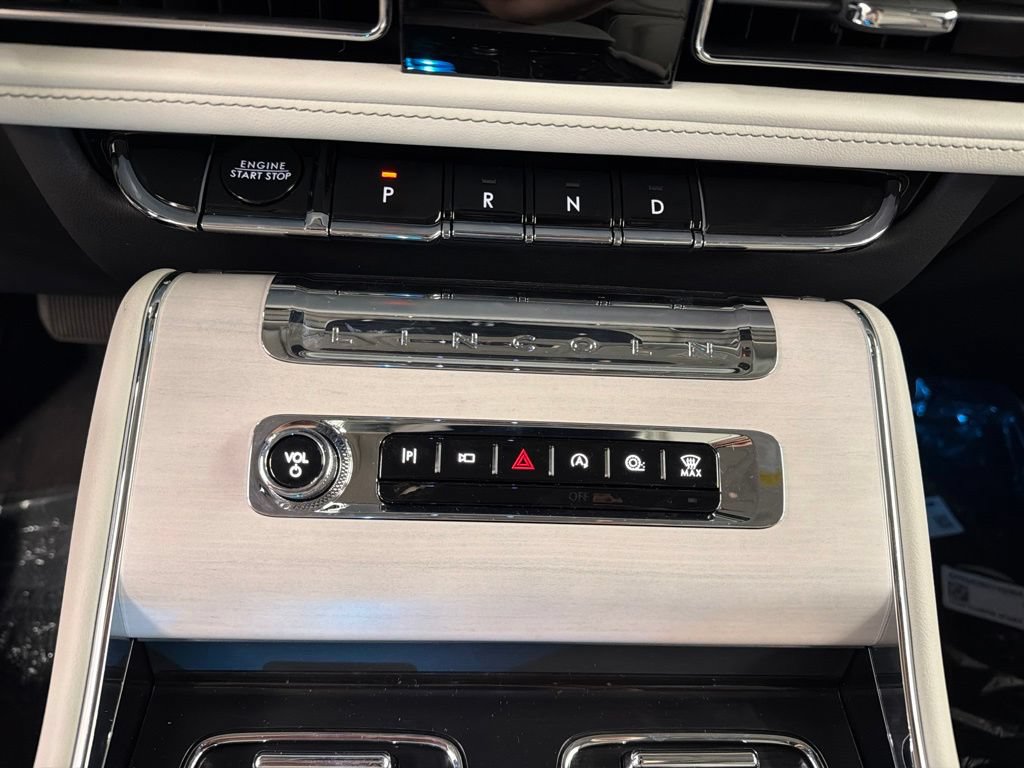 New 2026 Lincoln Aviator Reserve AWD/4WD image 15