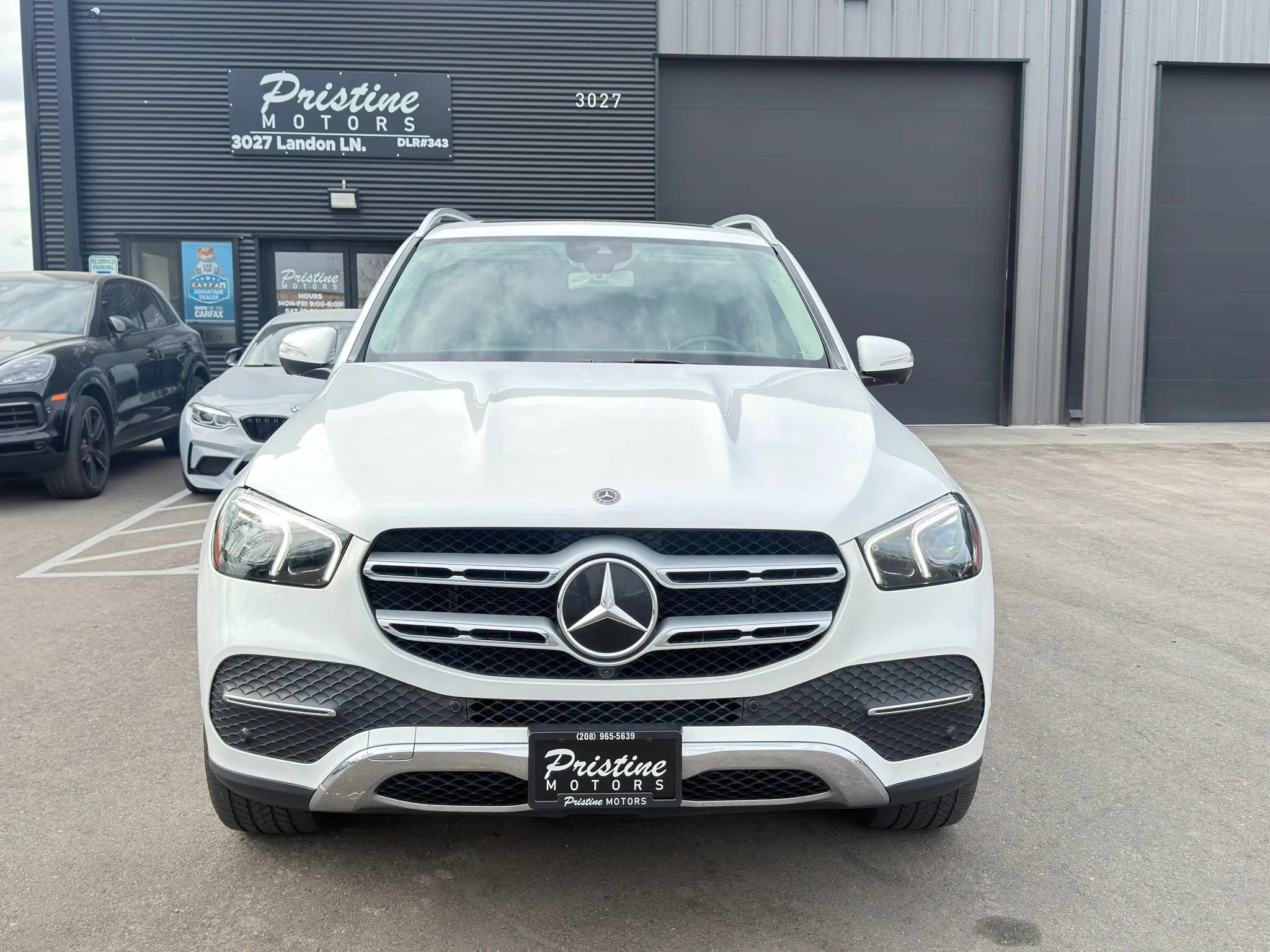 Used 2020 Mercedes-Benz GLE 350 4MATIC w/ Premium Package image 3
