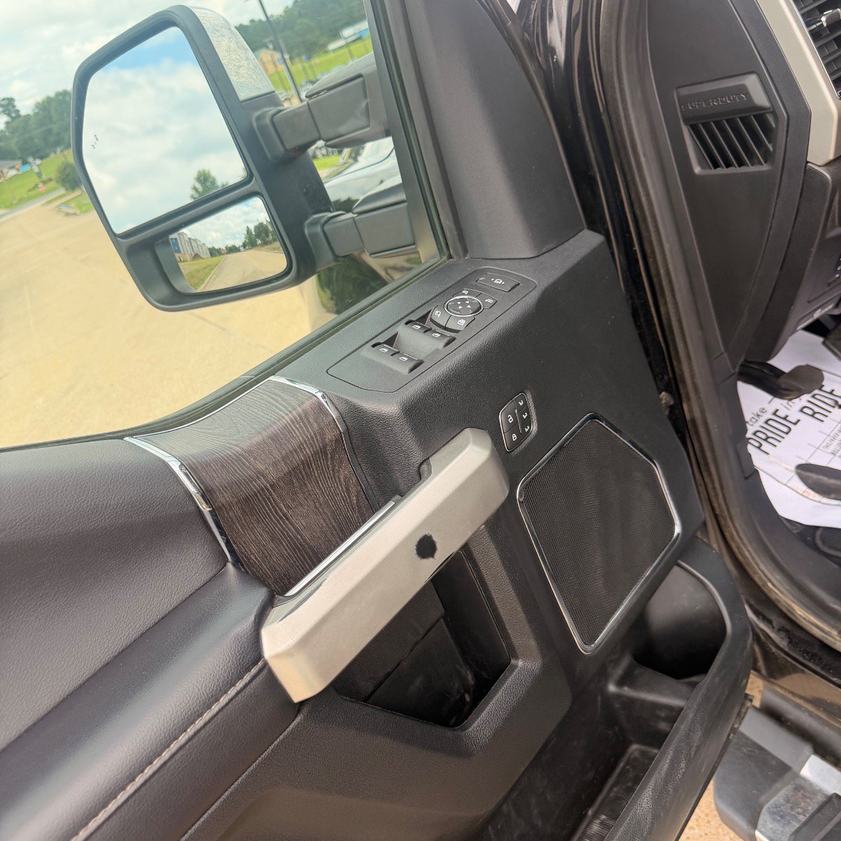 Used 2021 Ford F250 Lariat w/ Chrome Package AWD/4WD image 10