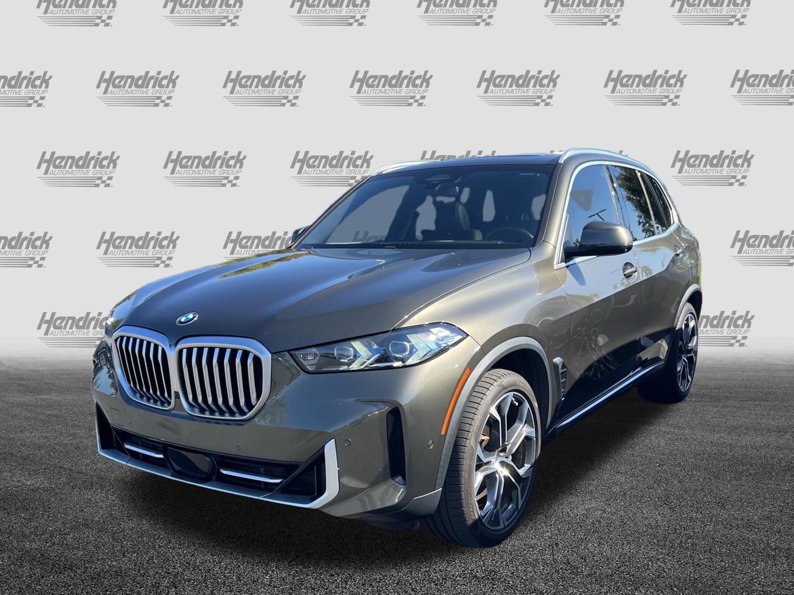 Used 2024 BMW X5 sDrive40i w/ Premium Package RWD image 6