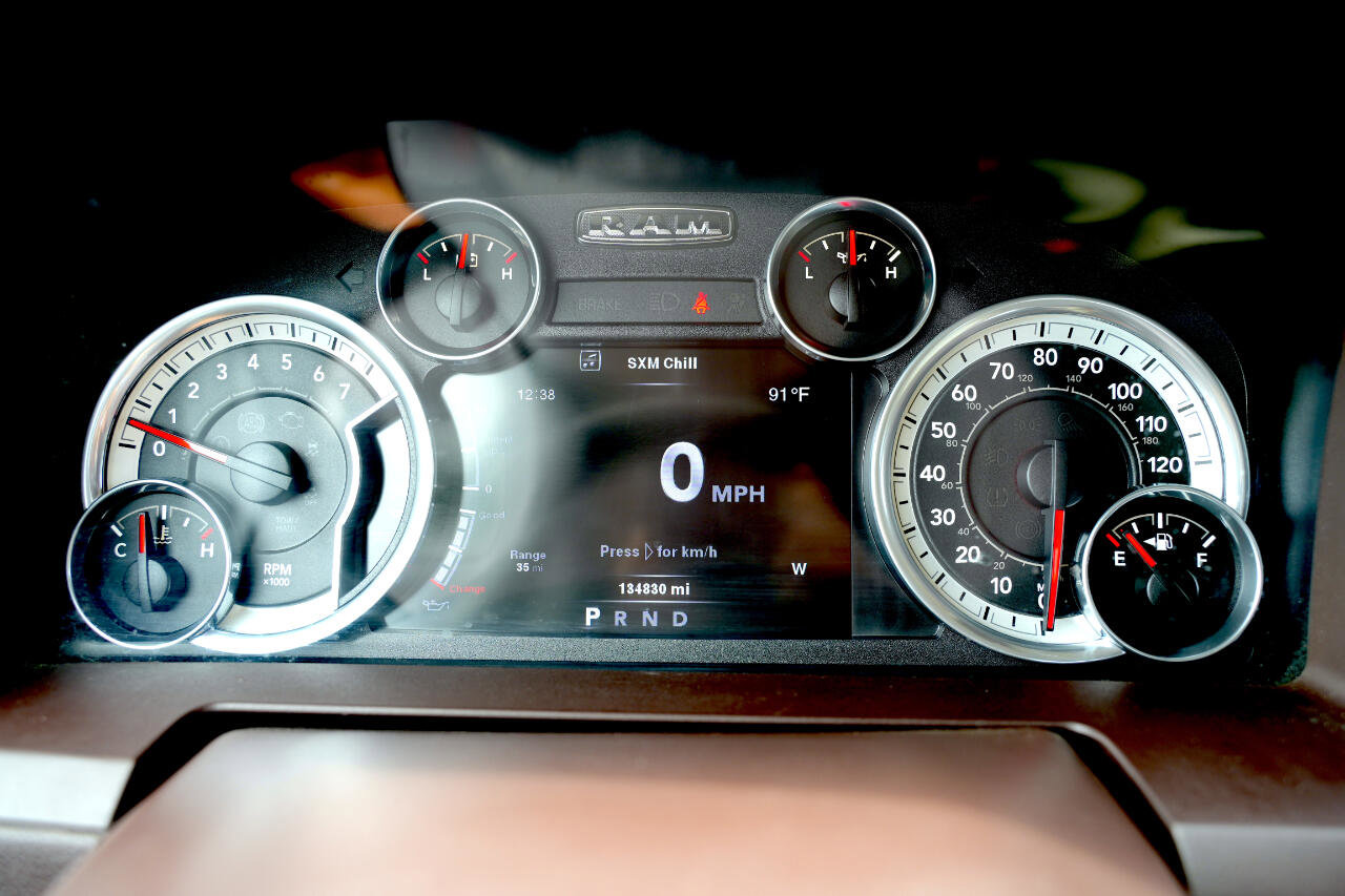 Used 2014 RAM 1500 Laramie w/ Convenience Group image 29