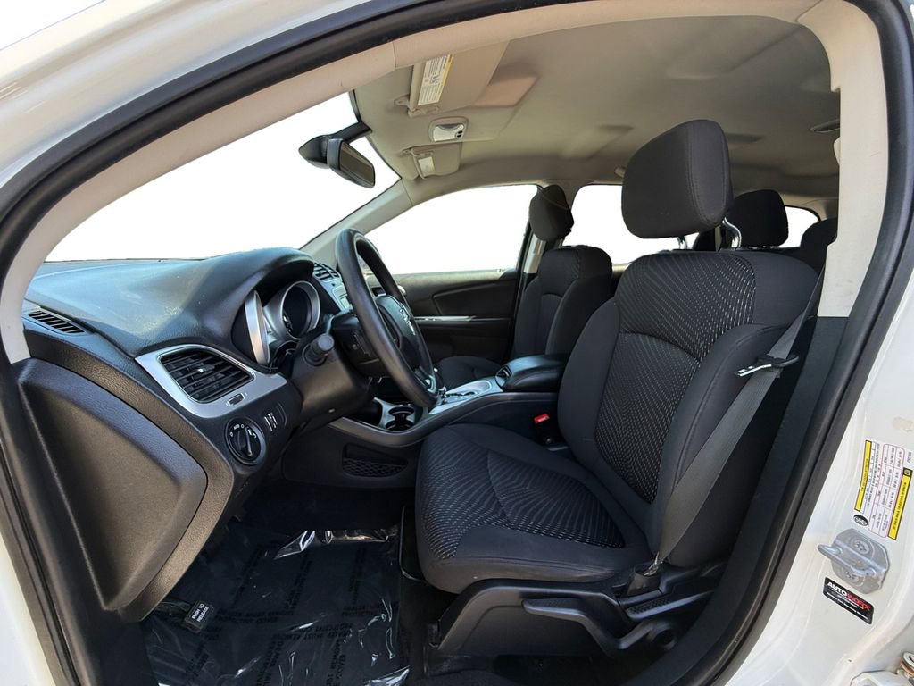 Used 2018 Dodge Journey SE w/ Blacktop Package FWD image 9