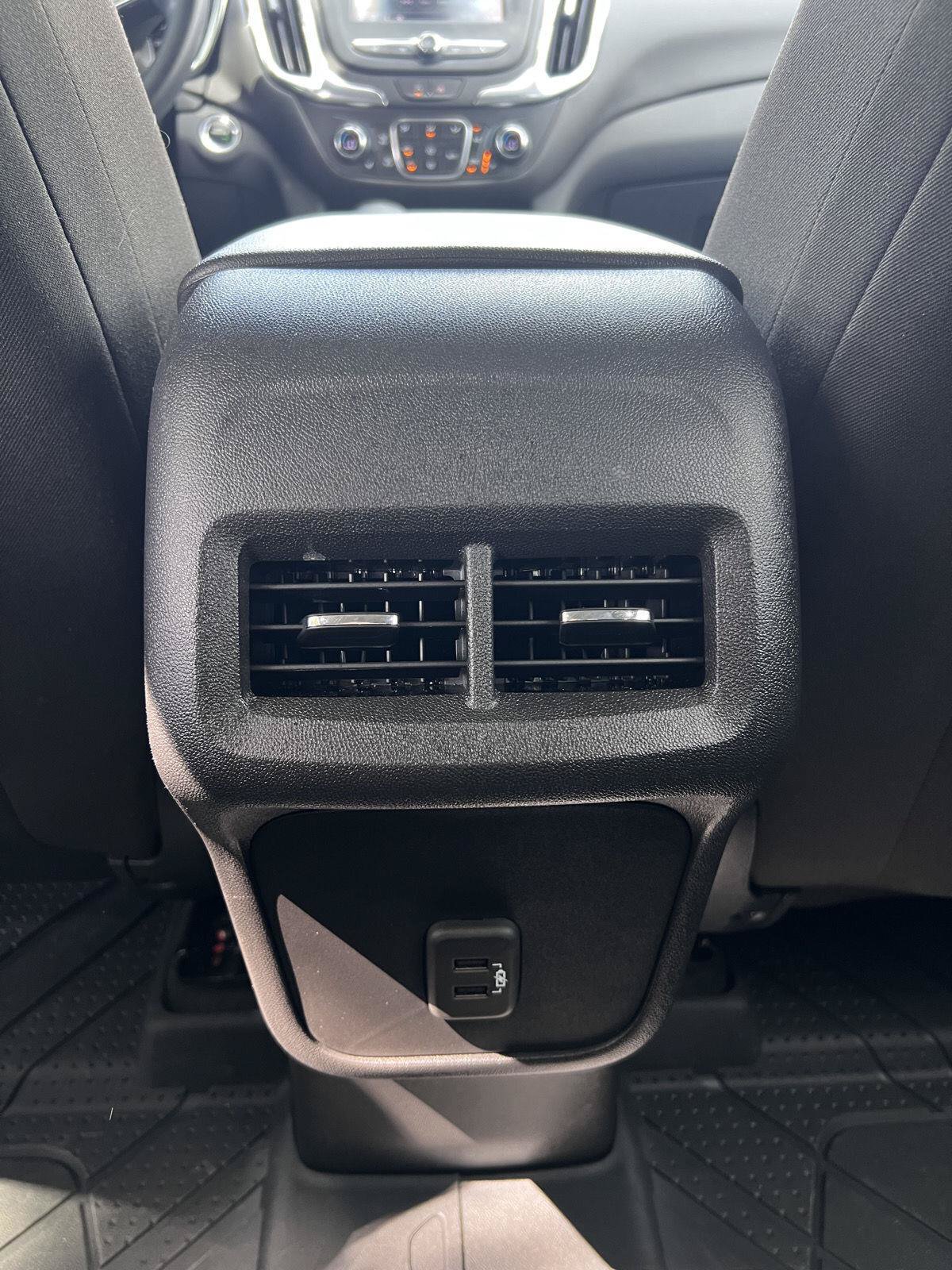 Used 2024 Chevrolet Equinox LT w/ LPO, Floor Liner Package FWD image 17