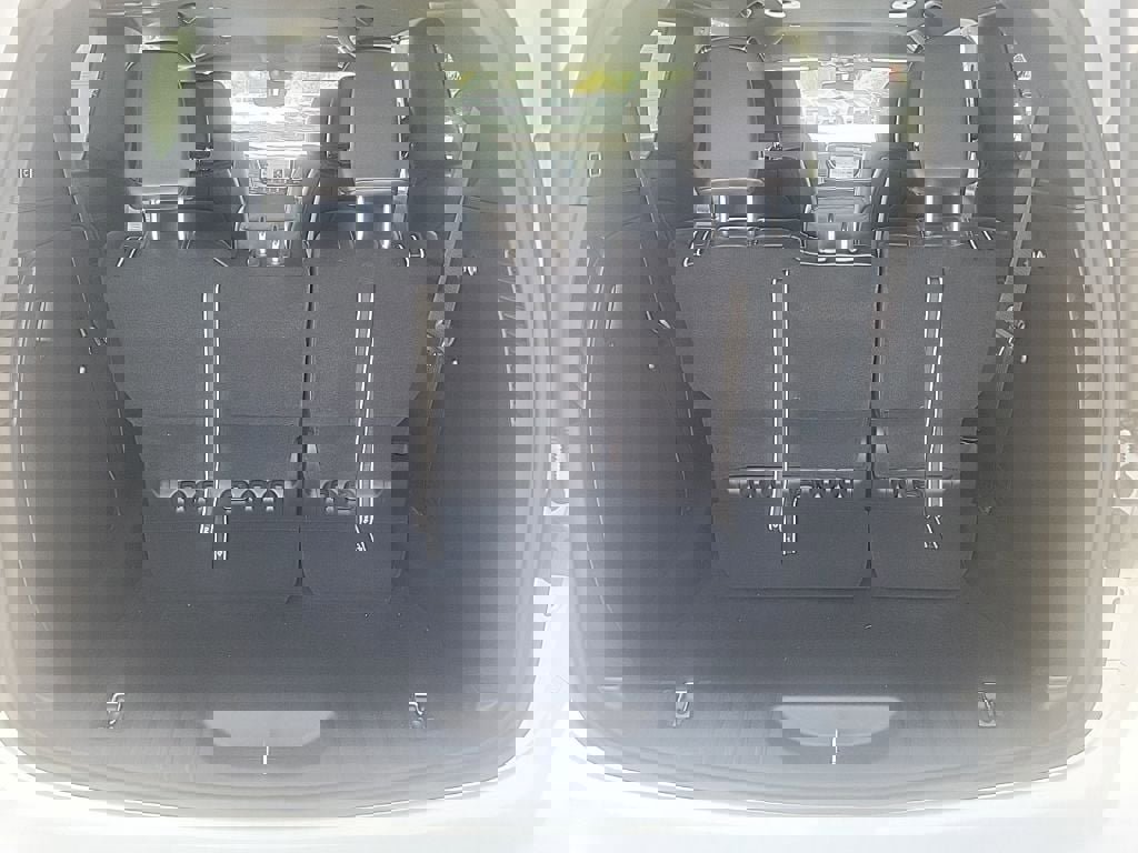 New 2026 Chrysler Pacifica Select image 17