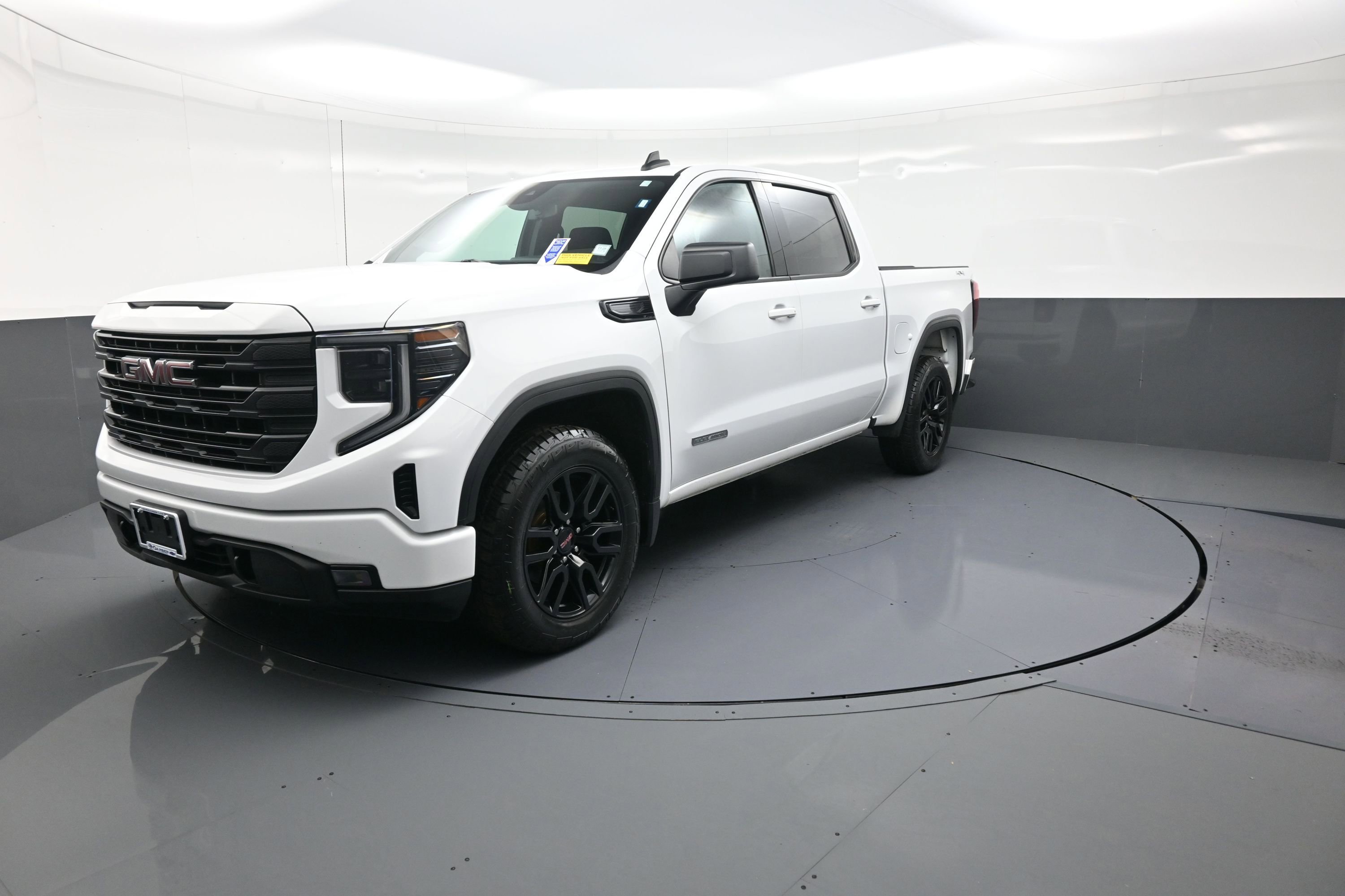 Used 2022 GMC Sierra 1500 Elevation image 7