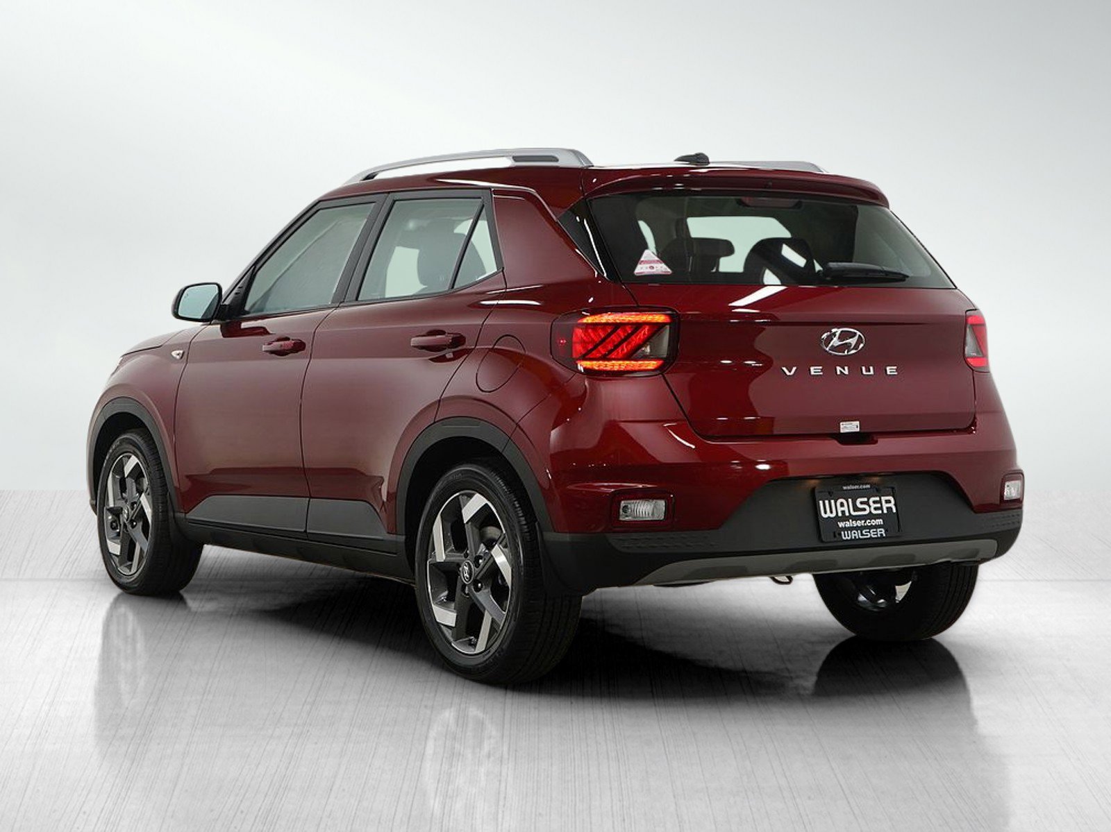 Certified 2025 Hyundai Venue Limited image 3