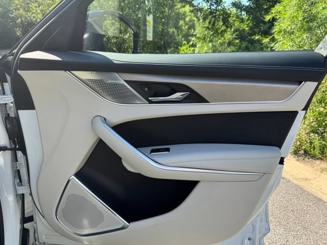 Certified 2025 Jaguar F-PACE R-Dynamic S AWD/4WD image 18