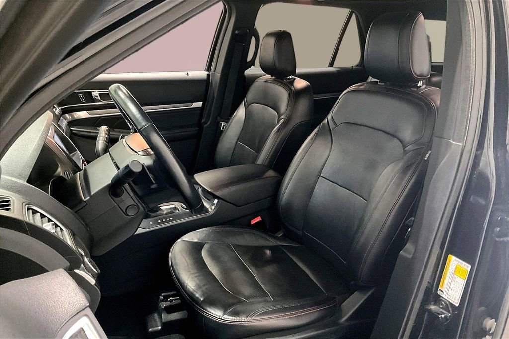 Used 2019 Ford Explorer Sport image 21