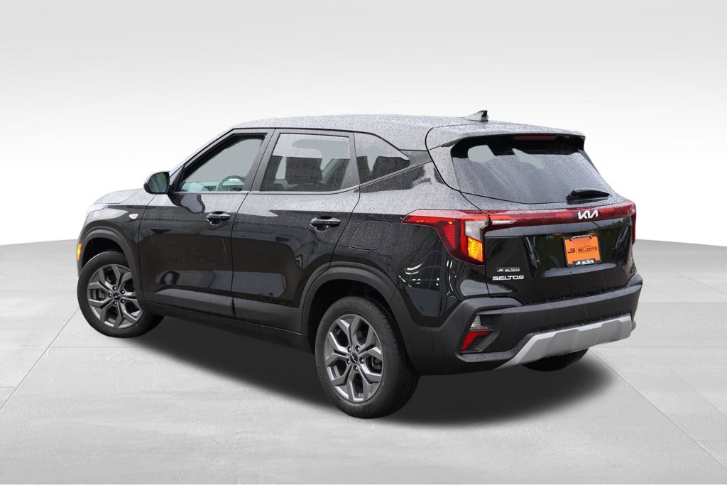 Certified 2024 Kia Seltos LX AWD/4WD image 7