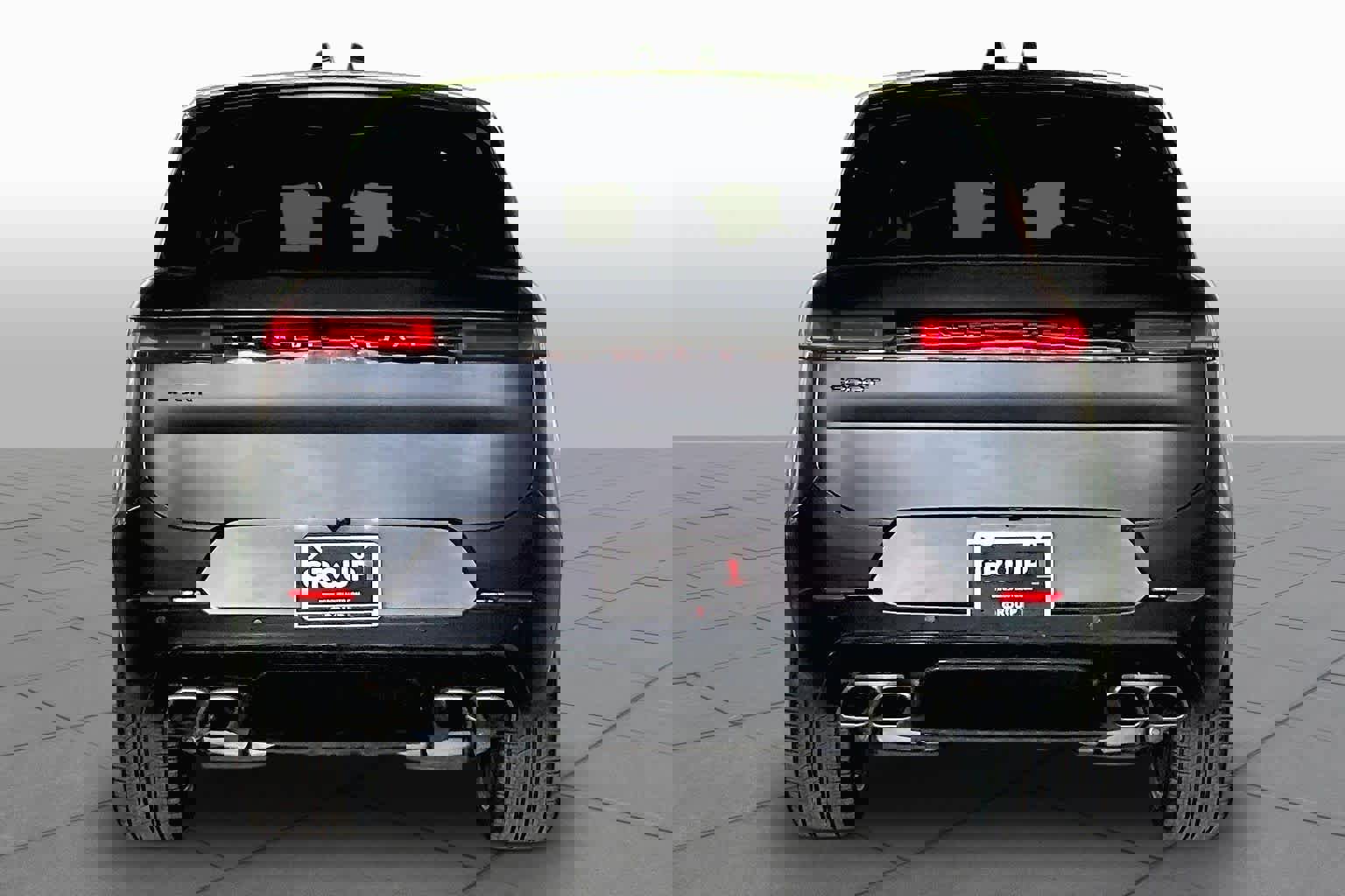 Used 2025 Land Rover Range Rover Sport Dynamic SE image 4