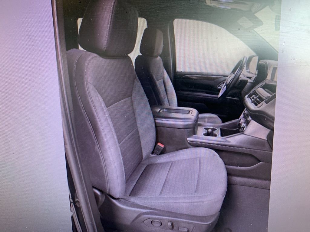 Used 2023 GMC Yukon SLE image 10