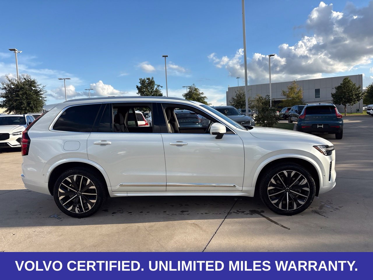 Certified 2026 Volvo XC90 B6 Plus AWD/4WD image 6