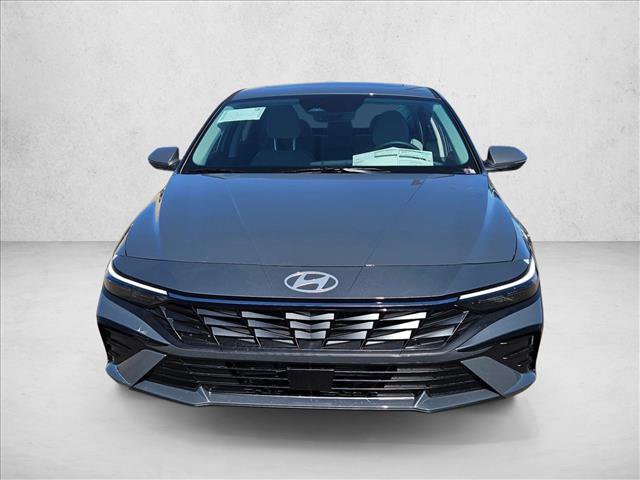 New 2026 Hyundai Elantra Limited image 3