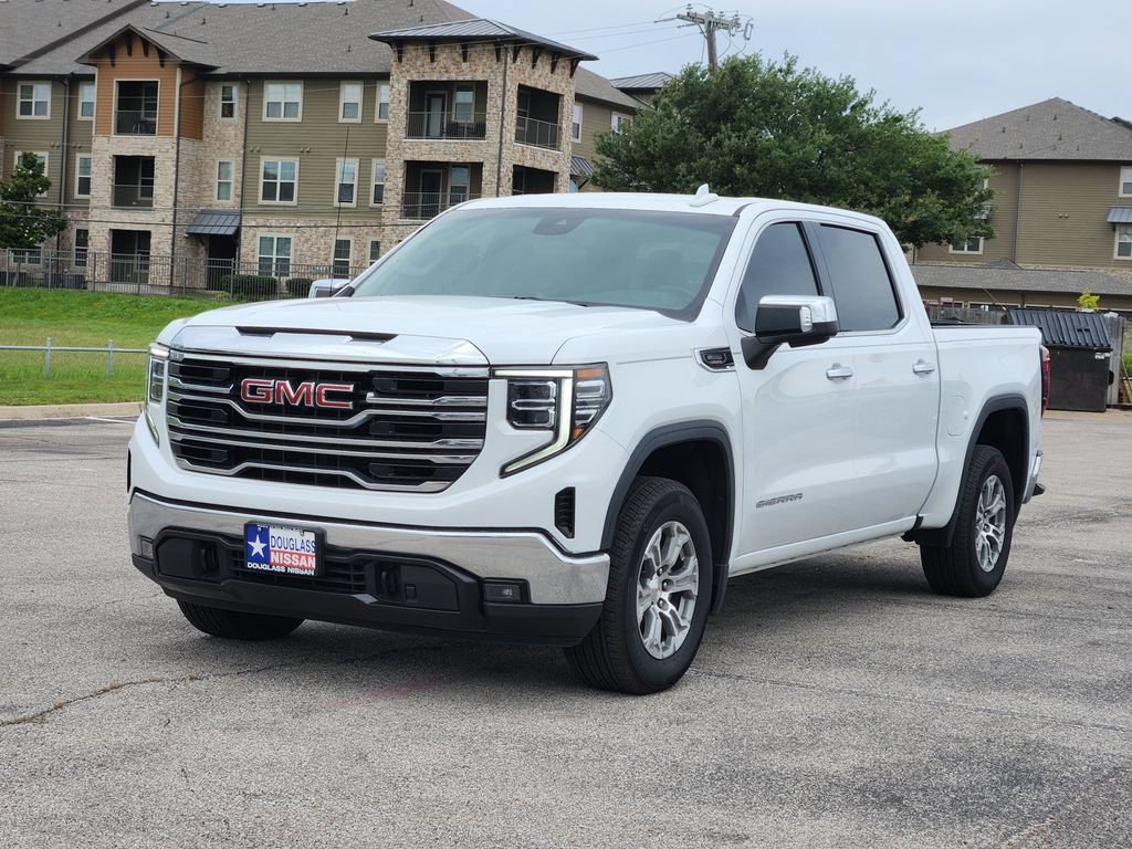 Used 2022 GMC Sierra 1500 SLT w/ Max Trailering Package RWD image 2