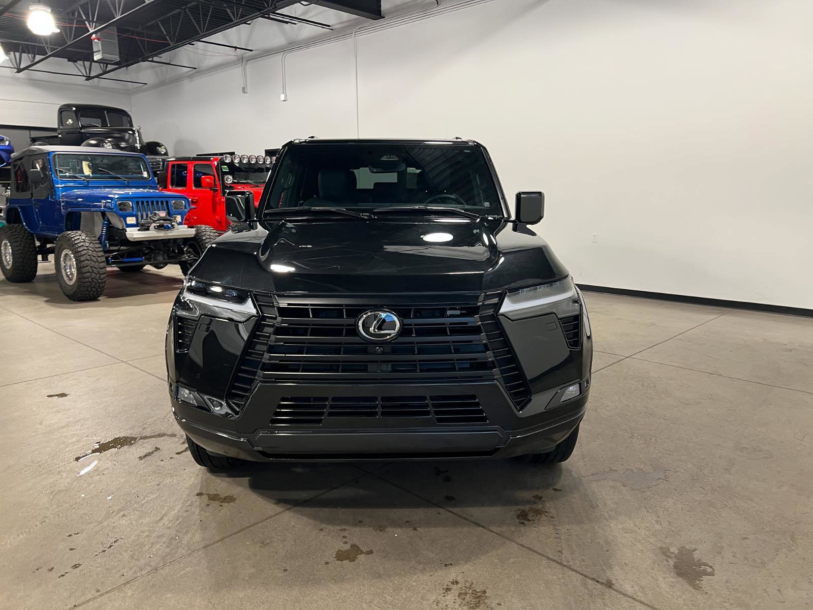 Used 2026 Lexus GX 550 w/ Accessory Package (2T) AWD/4WD image 8