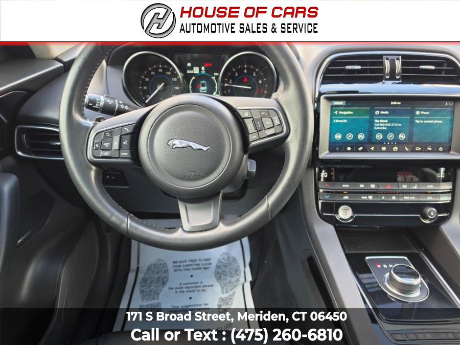 Used 2019 Jaguar F-PACE Premium AWD/4WD image 26