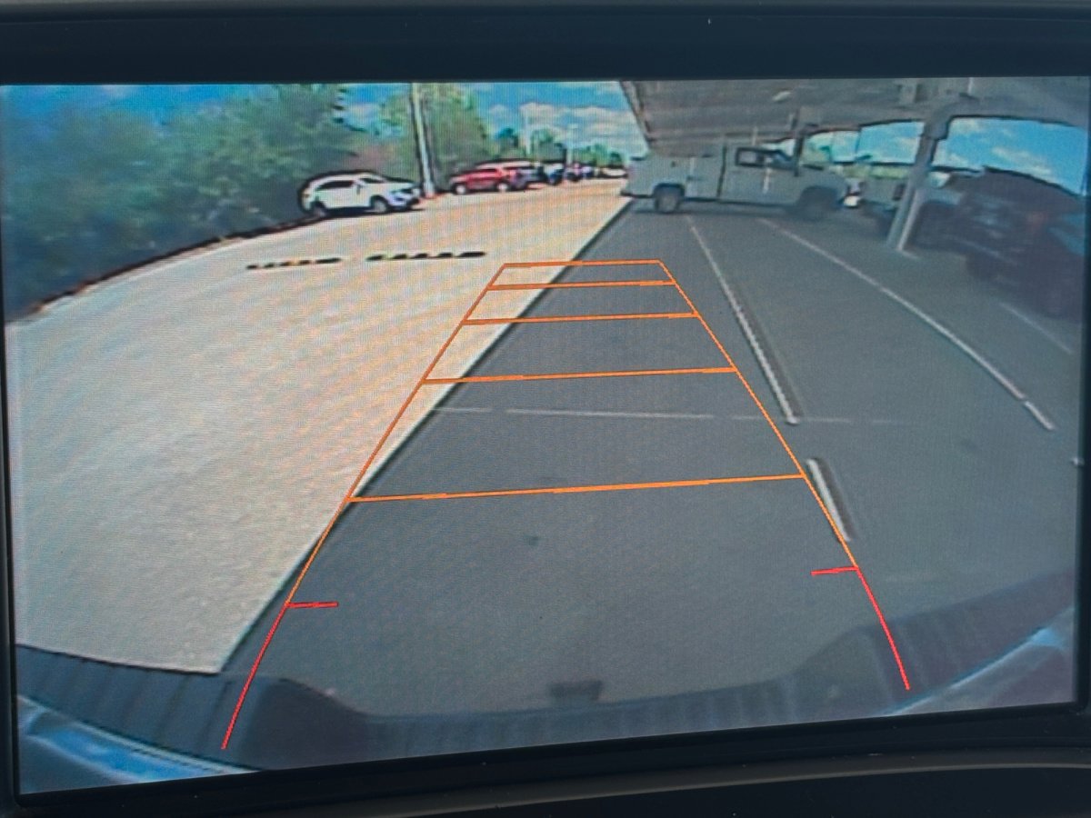 Used 2016 GMC Sierra 2500 Denali w/ Duramax Plus Package image 9