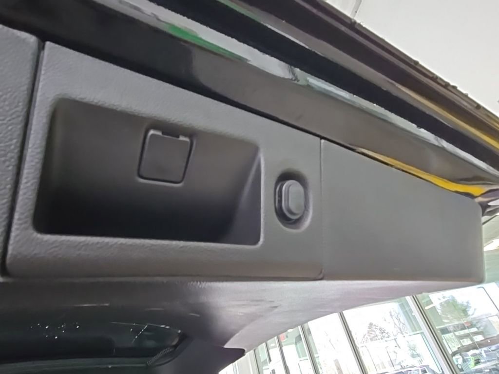 Used 2019 GMC Yukon SLT image 14