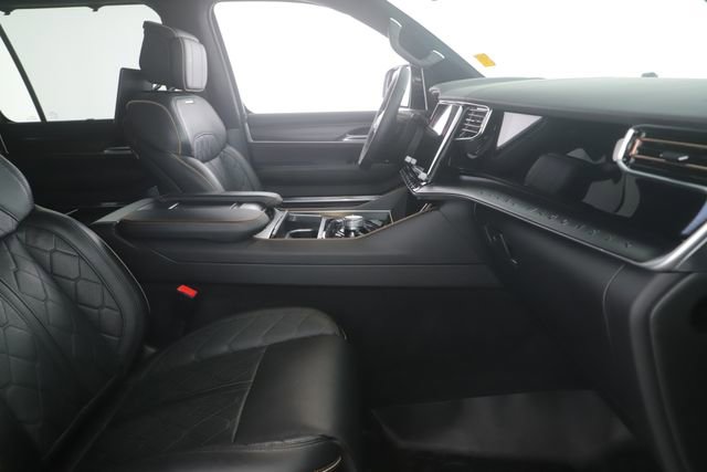 Used 2025 Jeep Grand Wagoneer L Series III w/ Rear Seat Video Group 1 image 38