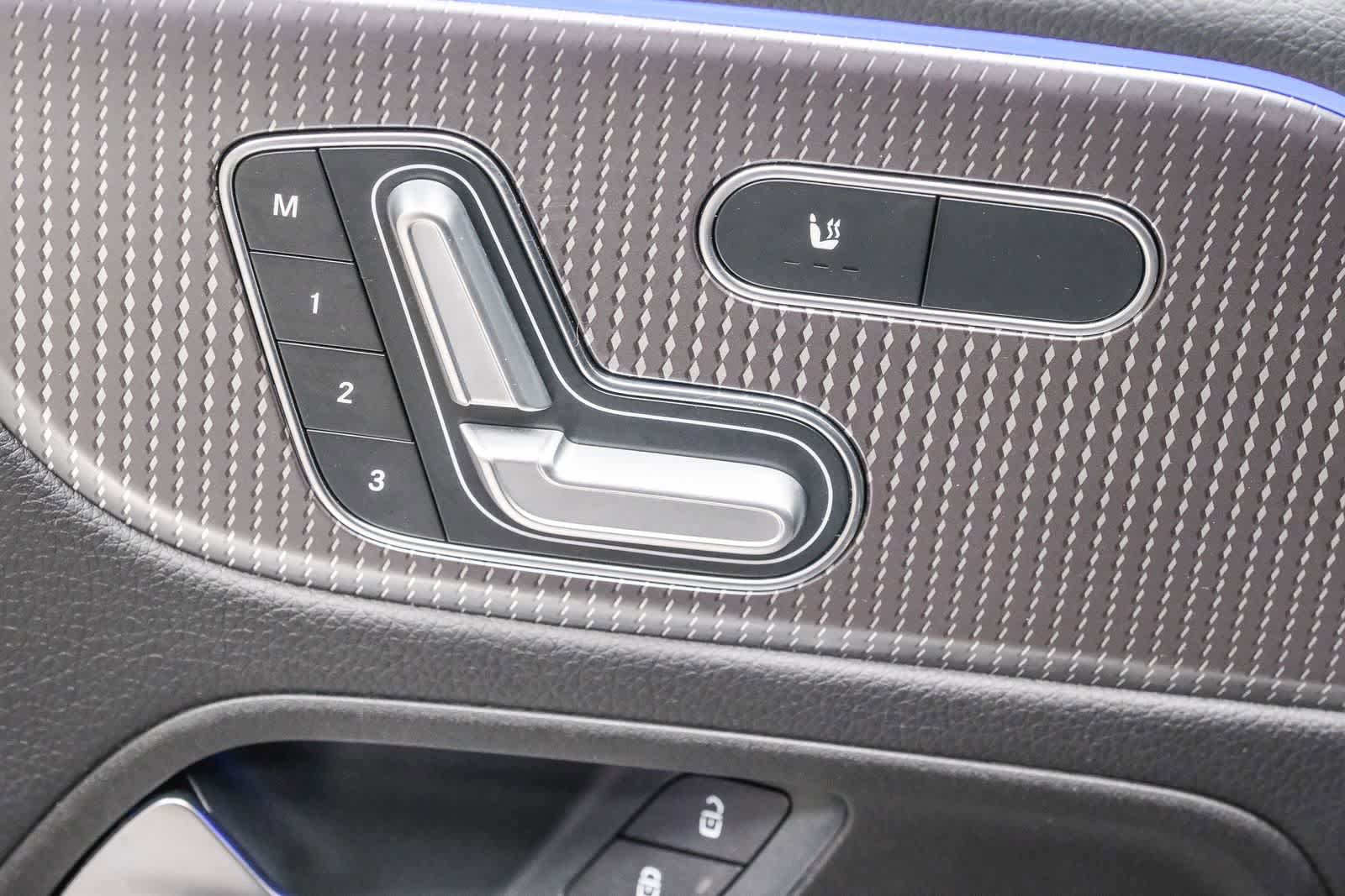 Certified 2023 Mercedes-Benz GLB 250 image 28