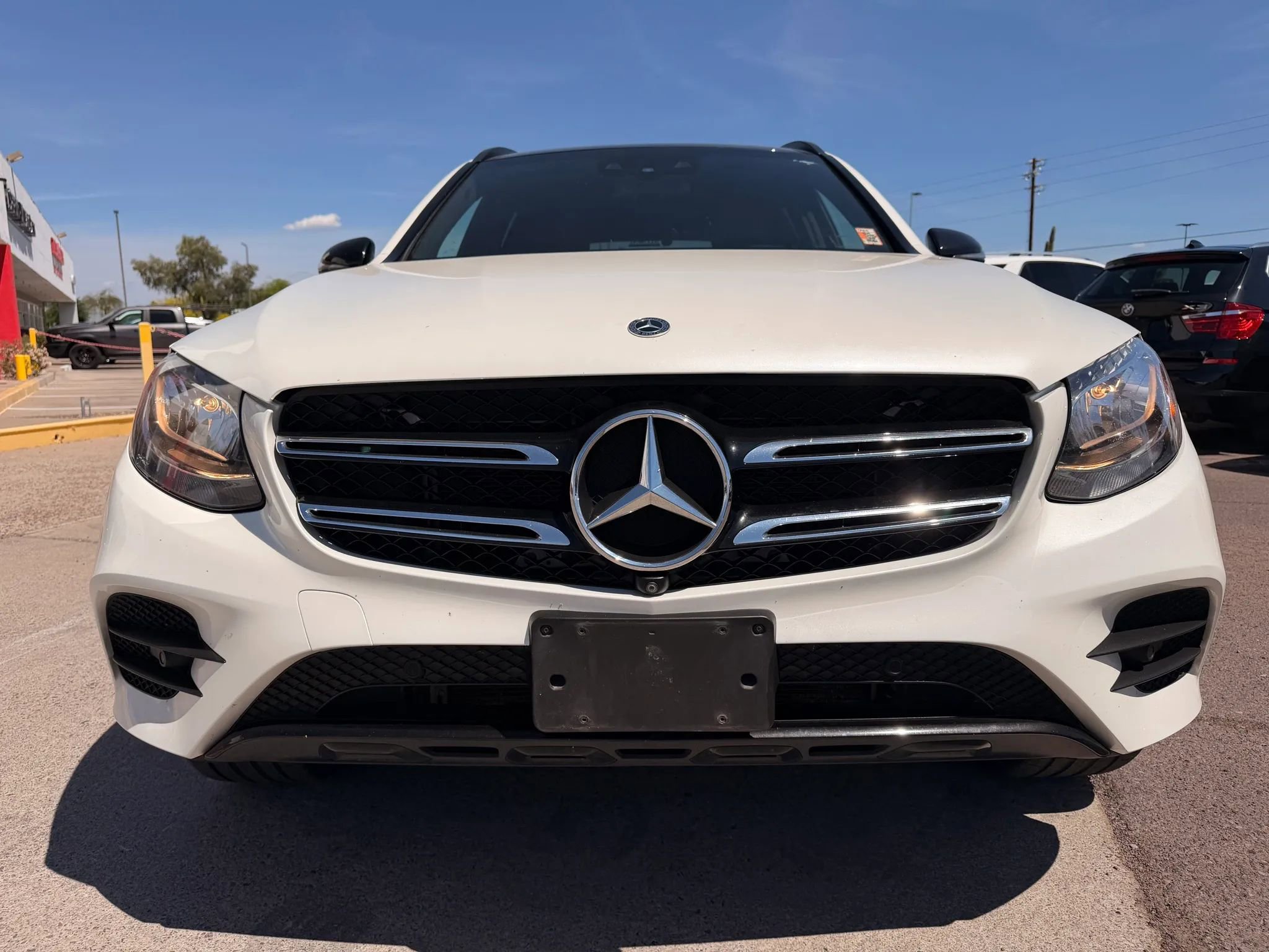 Used 2019 Mercedes-Benz GLC 300 4MATIC image 2