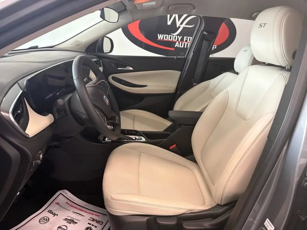 Used 2024 Buick Encore GX Sport Touring w/ Advanced Technology Package FWD image 11