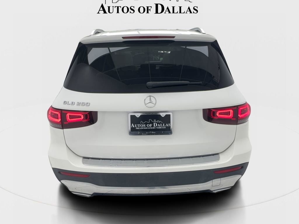 Used 2022 Mercedes-Benz GLB 250 w/ Premium Package Lite image 9