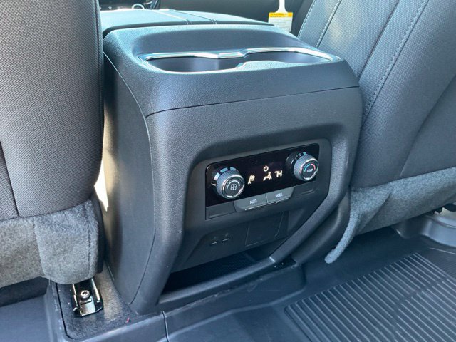 New 2027 Chevrolet Traverse LT w/ Sun and Wheel Package AWD/4WD image 36