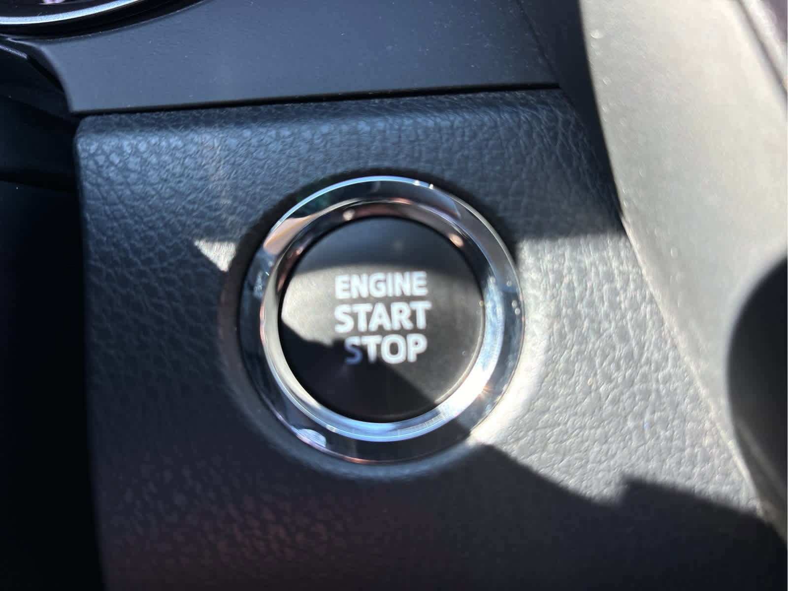 Used 2023 Toyota Camry SE w/ Cold Weather Package image 17