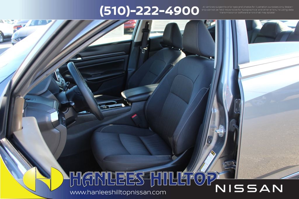 Used 2024 Nissan Altima 2.5 SV image 12