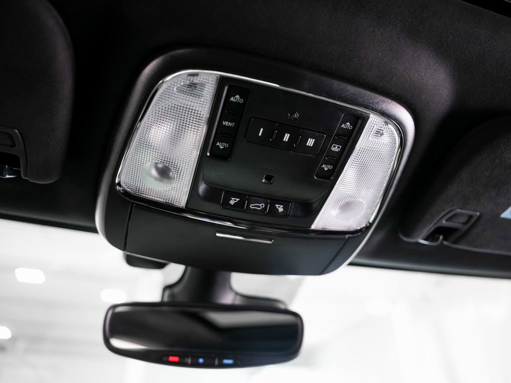 Used 2018 Jeep Grand Cherokee Trackhawk image 26