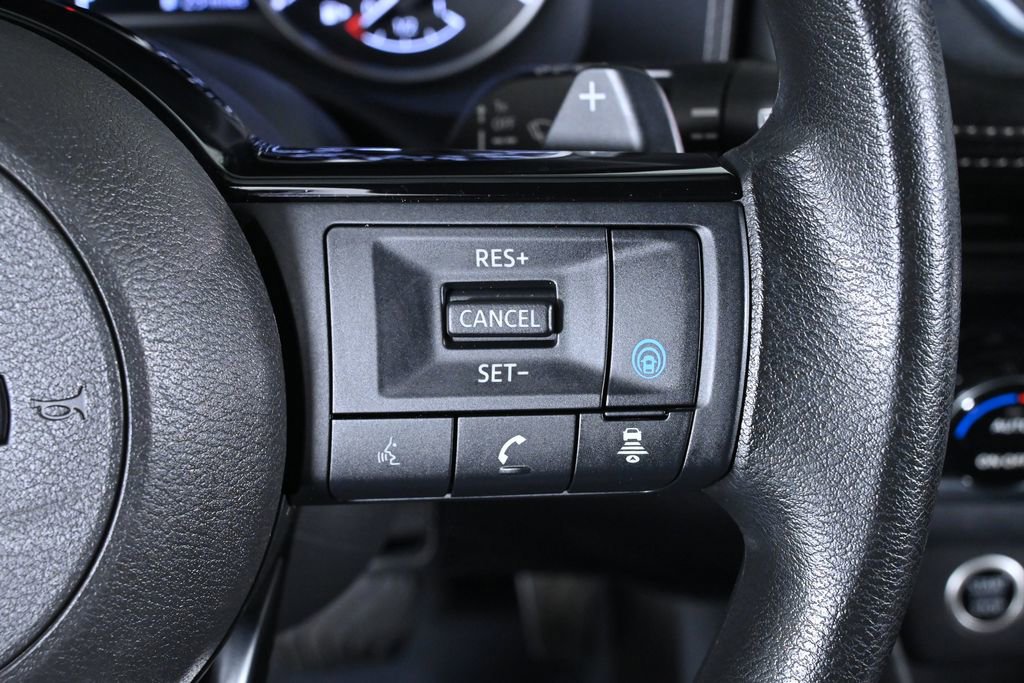 Certified 2022 Nissan Rogue SV image 15