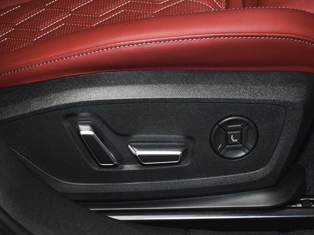 Used 2025 Audi S6 e-tron Prestige w/ 21" Black Optic Package image 69