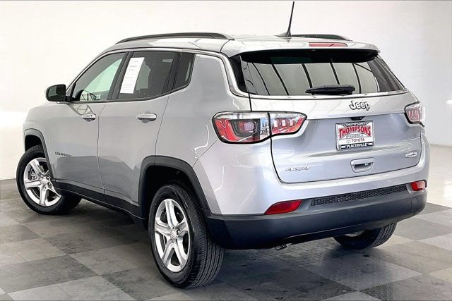 Used 2024 Jeep Compass Latitude w/ Altitude Special Edition AWD/4WD image 10