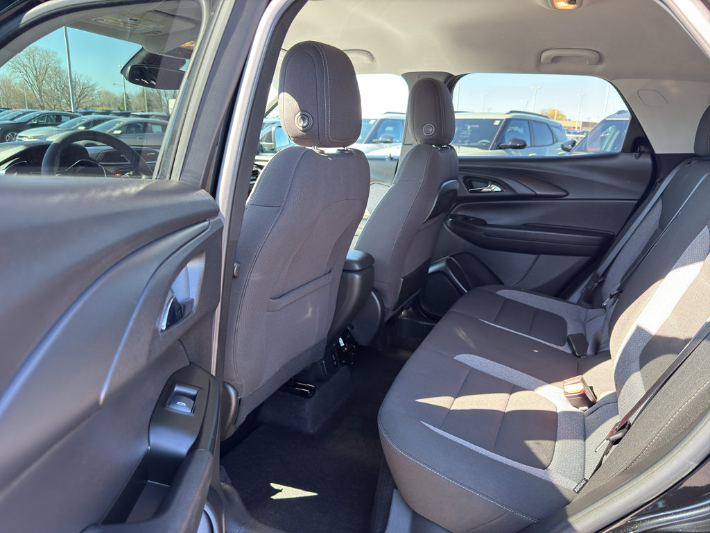 Used 2023 Chevrolet TrailBlazer LT w/ Convenience Package image 29